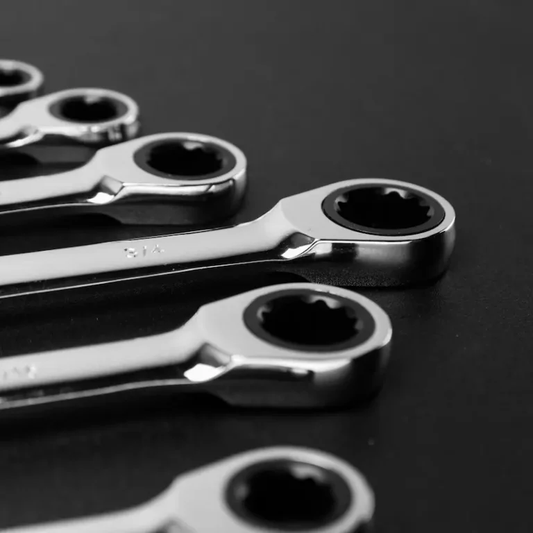 gear wrench mechanic tool set price