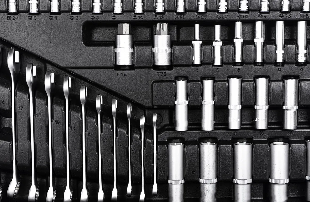 Features to Look for in a Professional Grade Head Ratchet Wrench Set