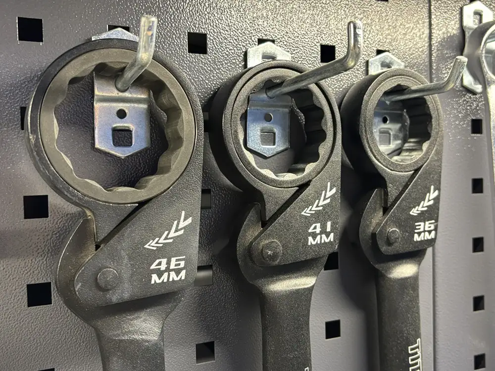 What Makes a Quality Friction Wrench? Features That Matter